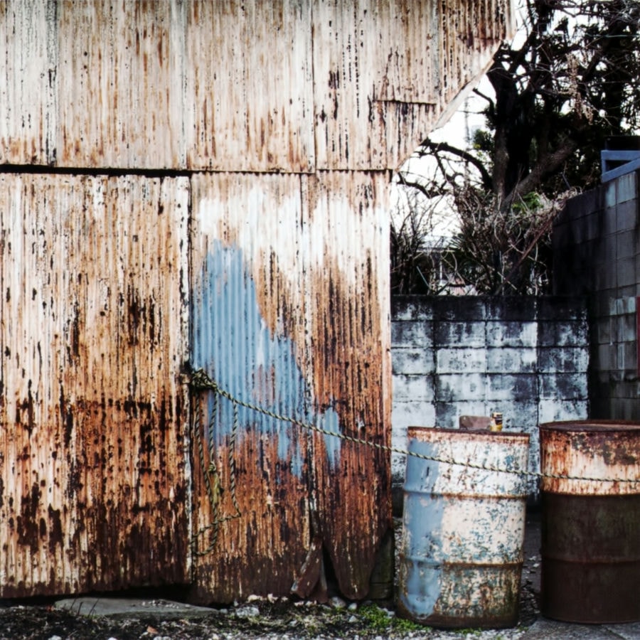 picture of aluminum walls and barrels